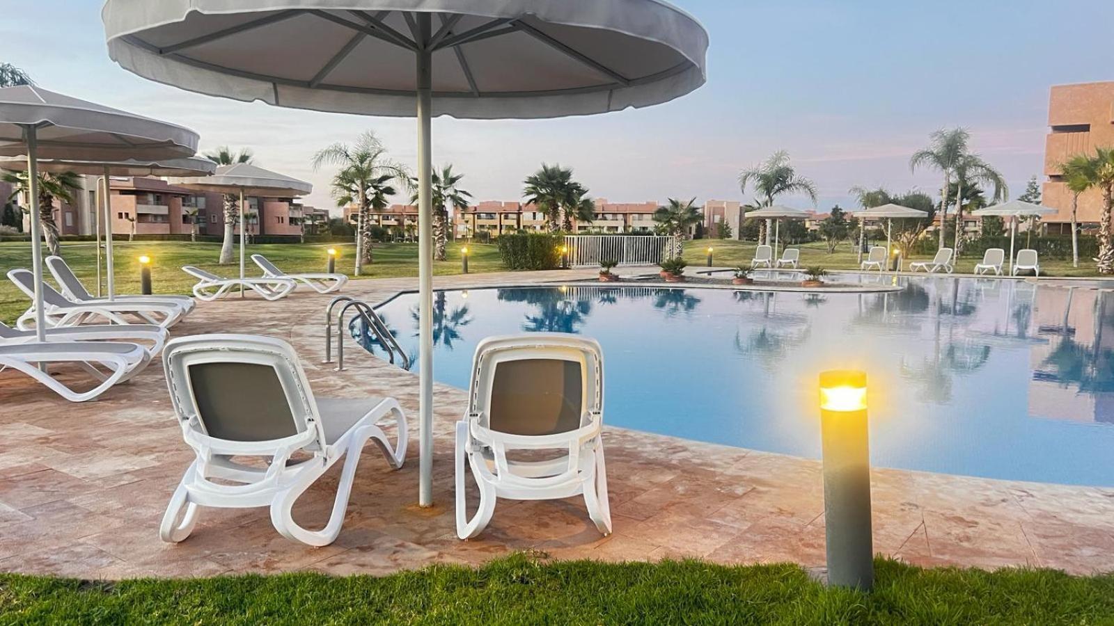 Appartement De Luxe Avec Jardin Vue Sur La Piscine Golf Securise 24H Sur 24 A 5 Minutes De L Aeroport مراكش المظهر الخارجي الصورة