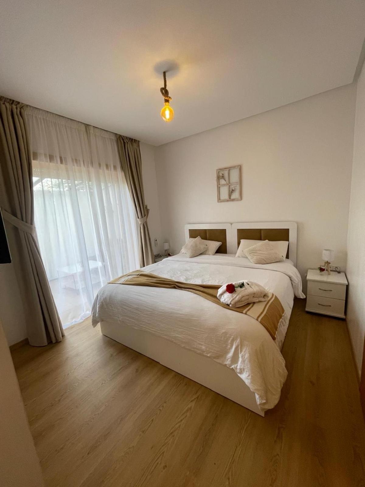 Appartement De Luxe Avec Jardin Vue Sur La Piscine Golf Securise 24H Sur 24 A 5 Minutes De L Aeroport مراكش المظهر الخارجي الصورة